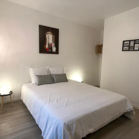 Deluxe Design - Center Cosy