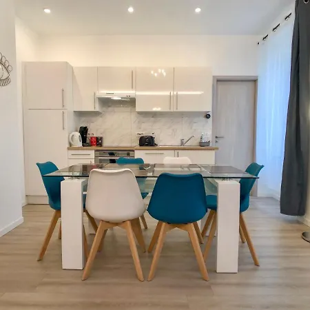 شقة Deluxe Design - Center Cosy *