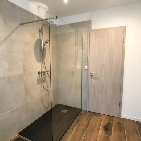 Deluxe Design - Center Cosy