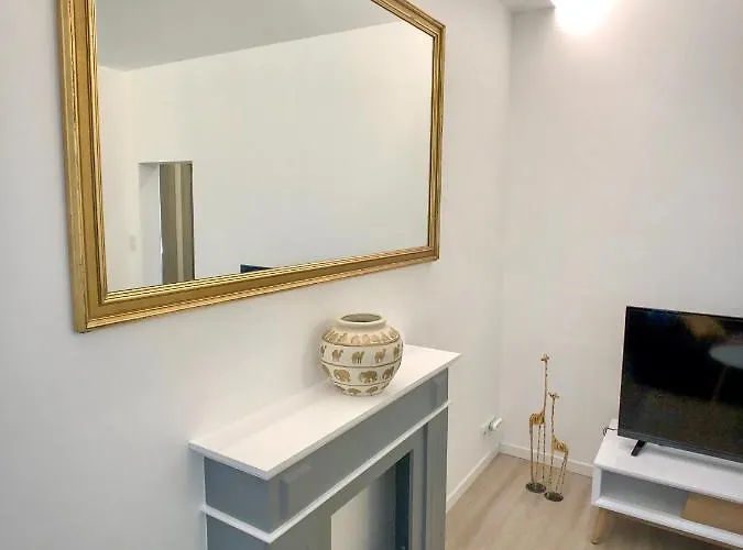 Deluxe Design - Center Cosy Apartment